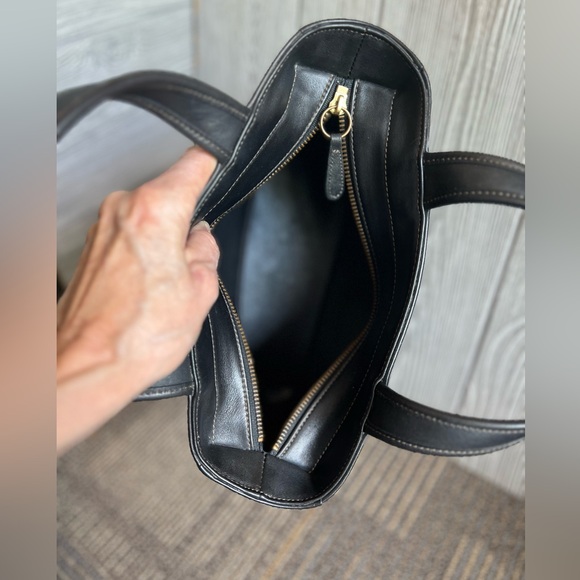 Vintage Coach Bleecker Street handbag. Made in USA 🇺🇸 outside pocket, dk gray - Picture 6 of 15